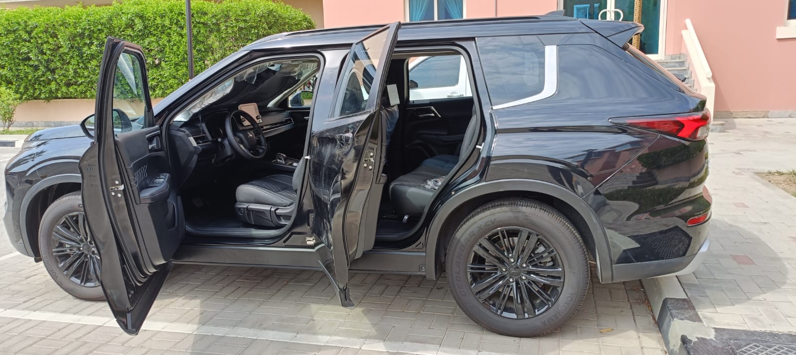 Черный Mitsubishi Outlander Prime Edition 2025 год